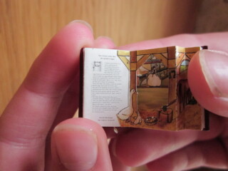 Miniature Book Museum-05