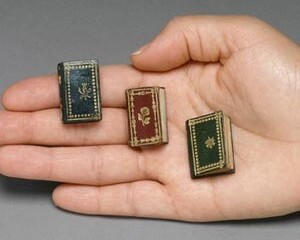 Miniature Book Museum-06